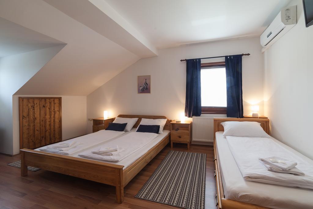 Breza Guesthouse Слунь Екстер'єр фото